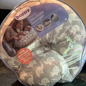 Boppy Original Newborn Lounger - Gray and White Elephant Design